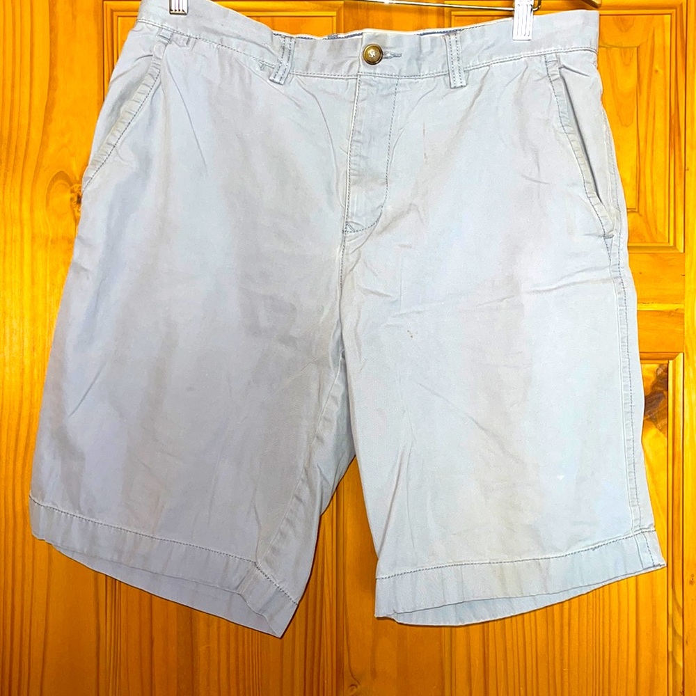 Men’s Tommy Hilfiger short, Size: 34, Color: Gray.